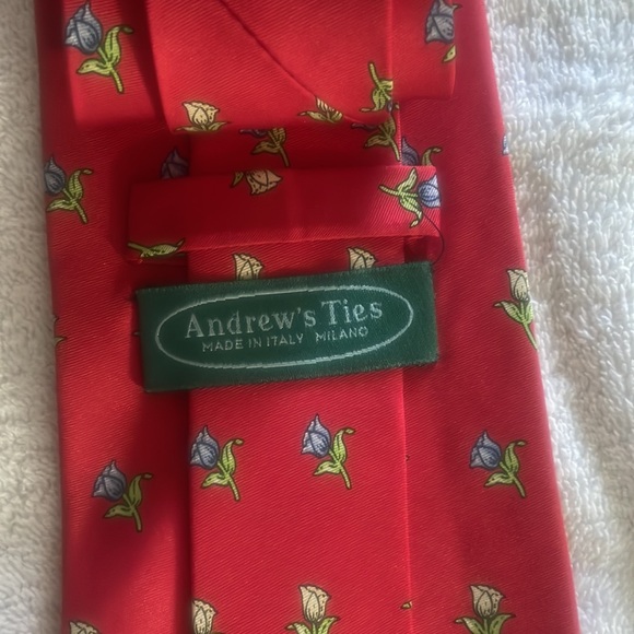 Men’s Neckties - Picture 2 of 3
